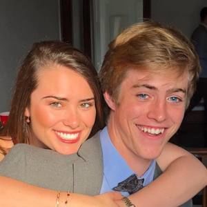 Meet your Posher, Eva